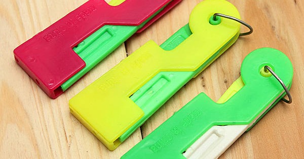 Automatic Plastic Needle Threader Thread Guide Needle Device