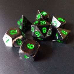 New Metal Polyhedral Dice with Bag Green Red 7 Piece Metal Set DnD RPG New Metal Polyhedral Dice with Bag Green Red 7 Piece Metal Set DnD RPG