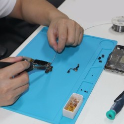 34x23cm Heat Resistant Silicone Pad Desk Mat Maintenance Platform BGA Soldering Repair Station 34x23cm Heat Resistant Silicone Pad Desk Mat Maintenance Platform BGA Soldering Repair Station