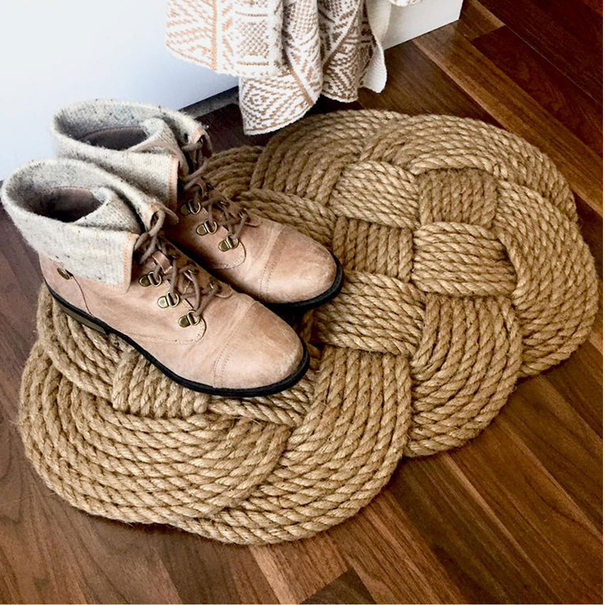 3m10m20m50m-Khaki-Jute-Rope-for-Decorations-Garden-Weddings-Water-Pipe-Staircase-Handrail-Vase-1312631-8