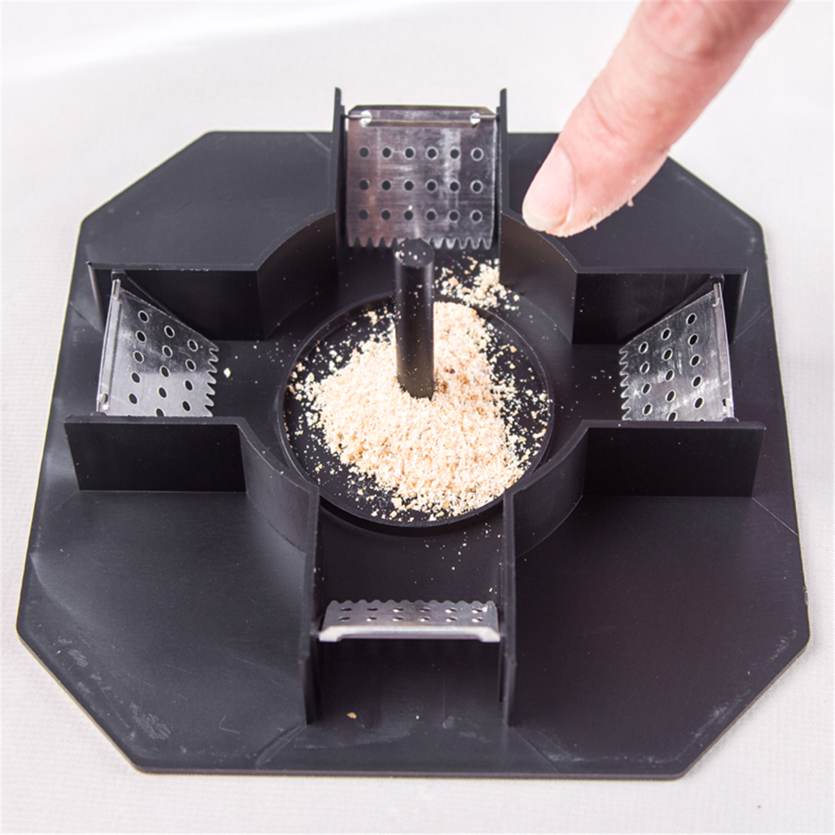 Large-Cockroach-Lizard-Insect-Trap-Killer-ECO-Non-Poison-Reusable-Catcher-Box-Snail-Slug-Trapper-1351784-10