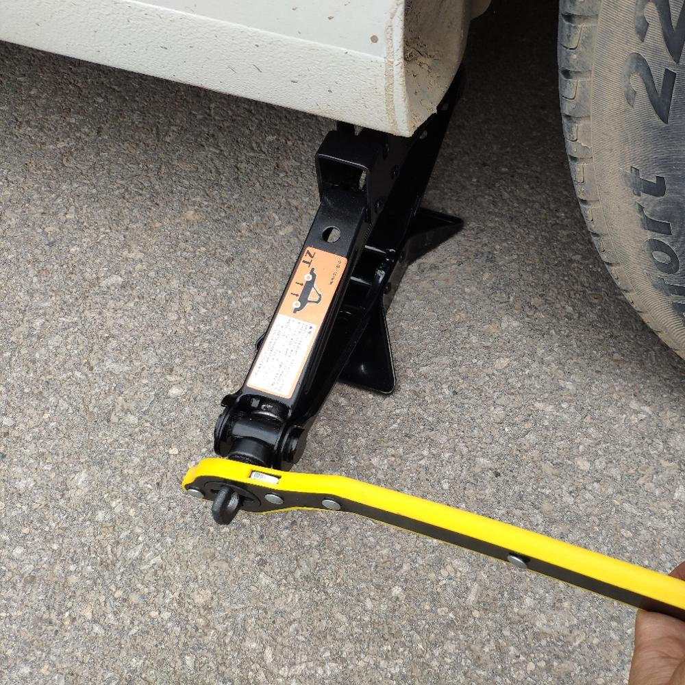 Automobile-Jack-Labor-Saving-Wrench-Rocker-Jack-Lifting-Hand-Crank-Labor-Saving-Jack-Wrench-to-Remov-1866144-7