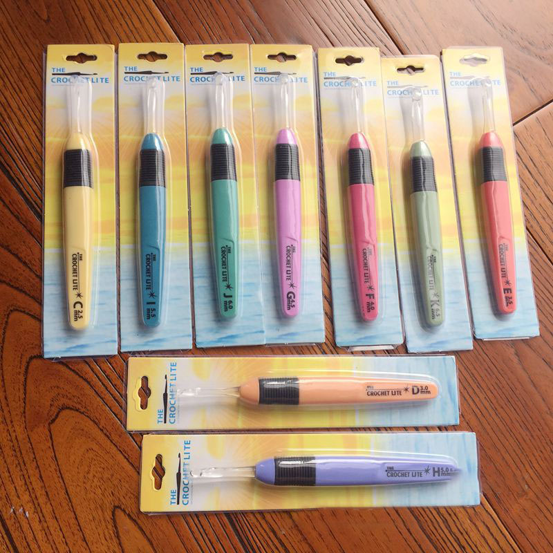 Led-Light-Up-Crochet-Hook-Knitting-Needles-Hooks-Weave-Sewing-Tools-Accessories-1286450-2